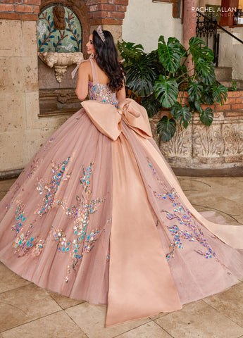 Ärmelloses Quinceanera-Kleid mit Schleife von Rachel Allan RQ2203