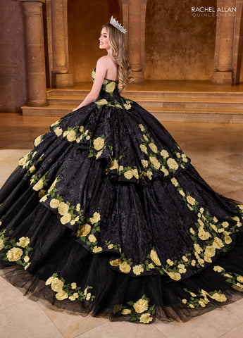 Vestido floral sem alças para quinze anos, de Rachel Allan RQ5006
