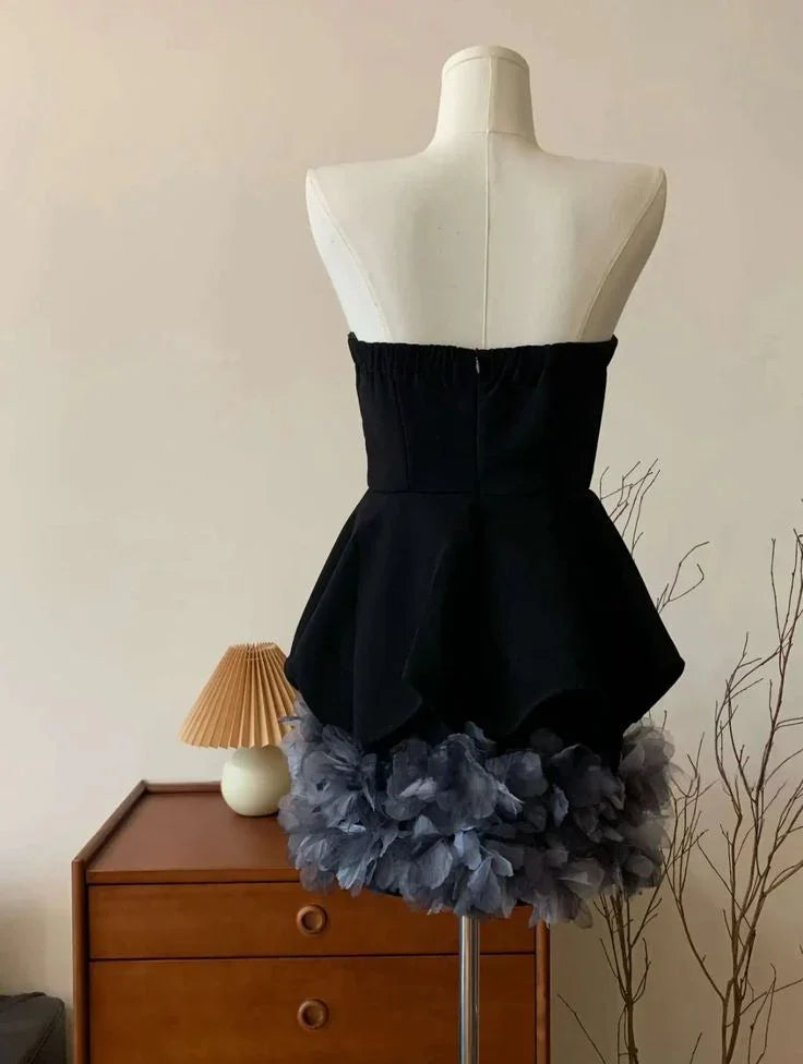 Vestido de Cóctel Sin Tirantes de Tul Negro con Flores 3D Vestido Sin Tirantes para Baile de Bienvenida Y8105