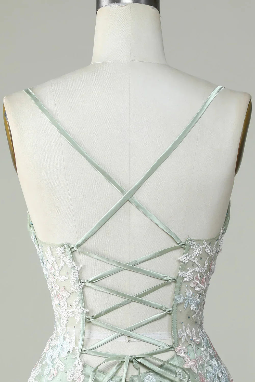 Dusty Sage Spaghetti-Träger Homecoming-Kleid mit Kreuzrücken Y2925