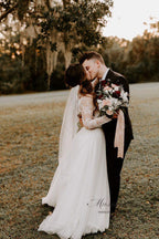 Rustikales Bohemian-Brautkleid mit Illusionsausschnitt und langen Ärmeln, MW547