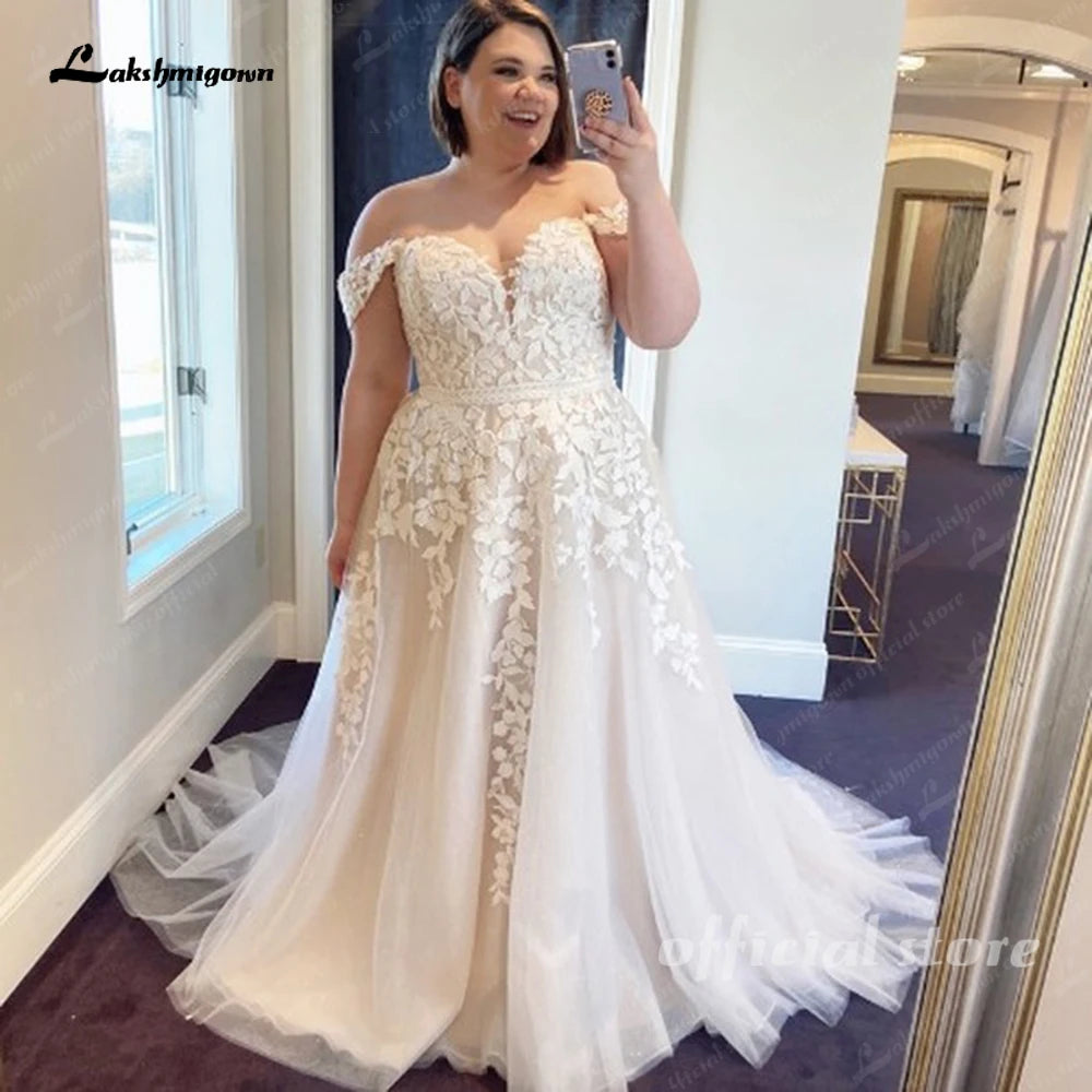 Lakshmigown Plus Size Off The Shoulder A-Line Wedding Dress 2026 New Lace Floral Bride Gowns Customized
