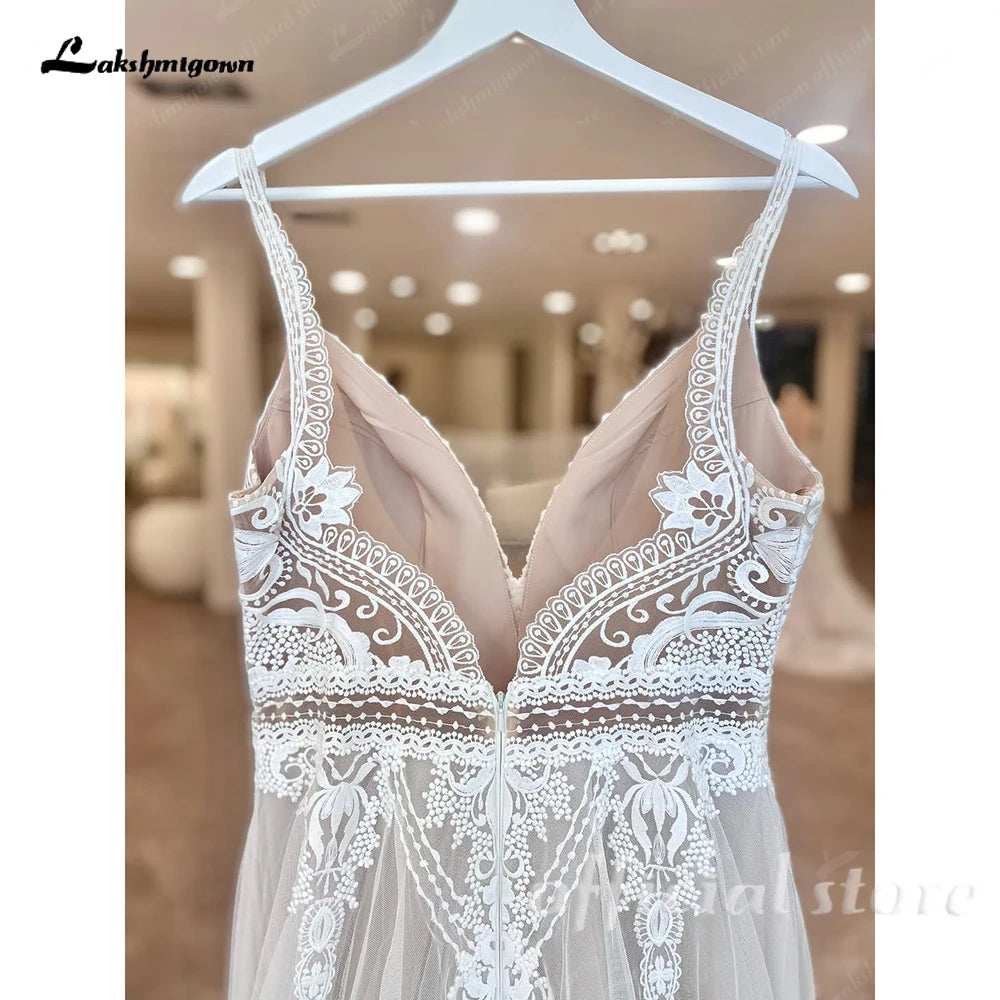 Lakshmigown Lace Boho Wedding Dress Sexy Beach V Neck Open Back Chic Appliques Spaghetti Straps Bridal Gowns Customized