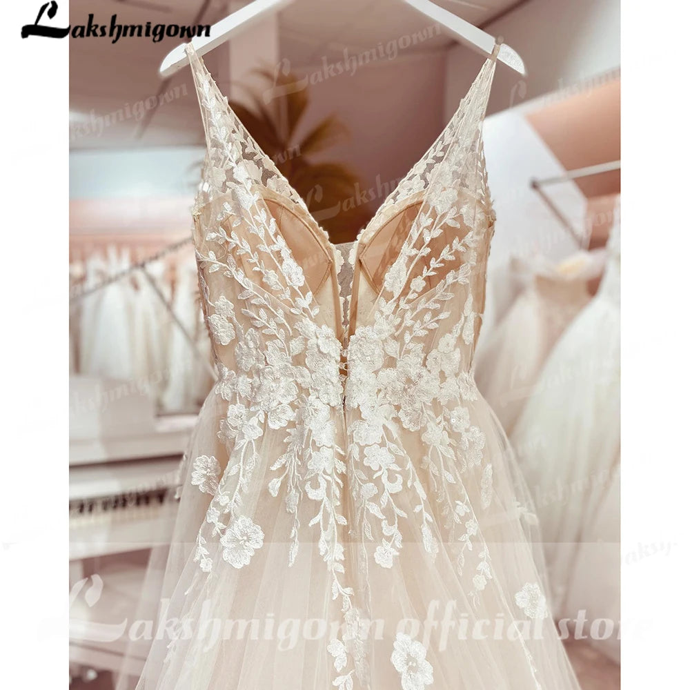 Lakshmigown V neck Tulle Boho Wedding Dresses Customized Lace Appliques A Line Bridal Gown Sukienka Open Back Wedding Gowns