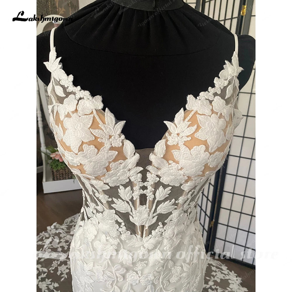 Lakshmigown Luxurious Lace Mermaid Wedding Dresses Deep V-Neck Applique Train Bodycon Bridal Gown Spaghetti Straps Customized