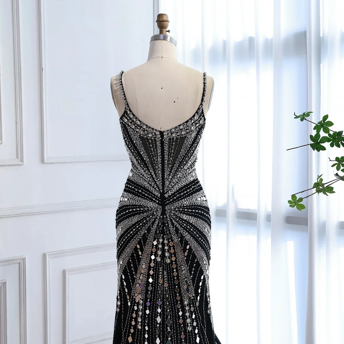 Abito da Sera Sirena Lusso Color Carne con Corsetto Ricamato a Perline LA72803A