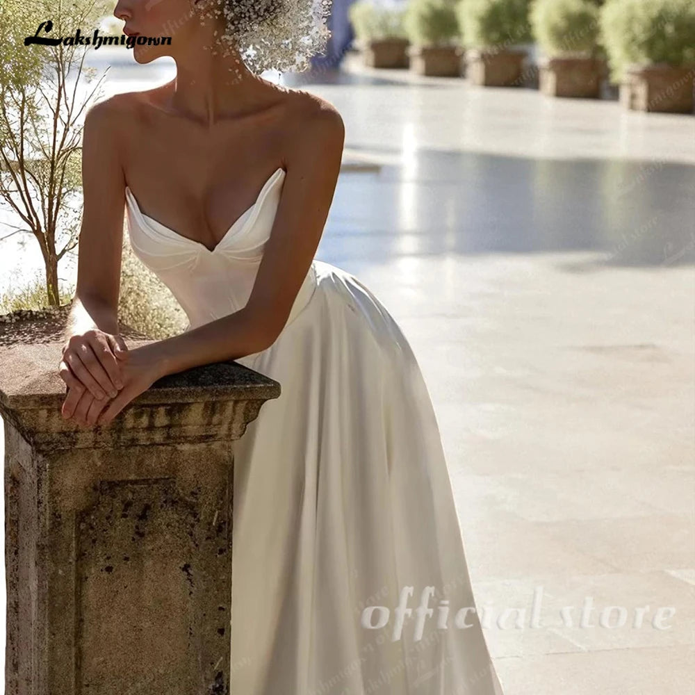 Lakshmigown Satin Wedding Dresses A-Line Strapless Lace-up V-Neck Pleated Chic Bride Prom Gown Simple Bridal Gowns  Customized