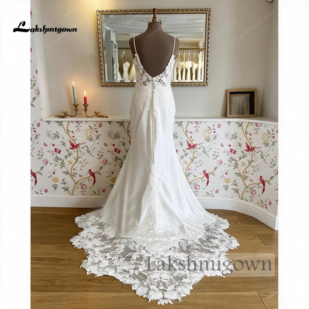 Lakshmigown Spaghetti Strap Lace Mermaid Wedding Dress Deep V Neck Satin Bridal Gown With Lace Train Customized