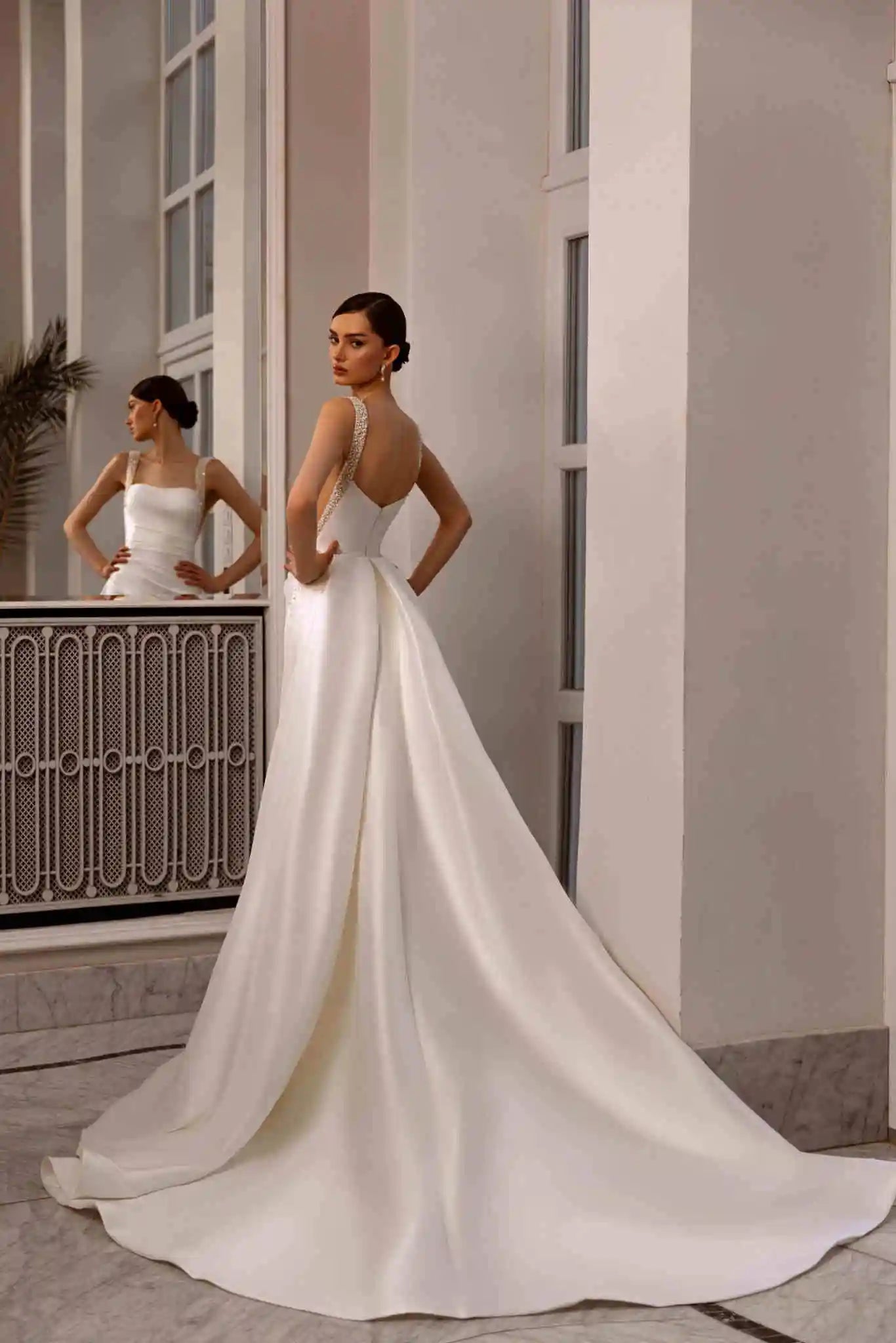 Lakshmigown Customized Elegant Satin Square Collar 2 In 1 Mermaid Wedding Dresses Beading Pearls Lace Sleeveless Bridal Gown