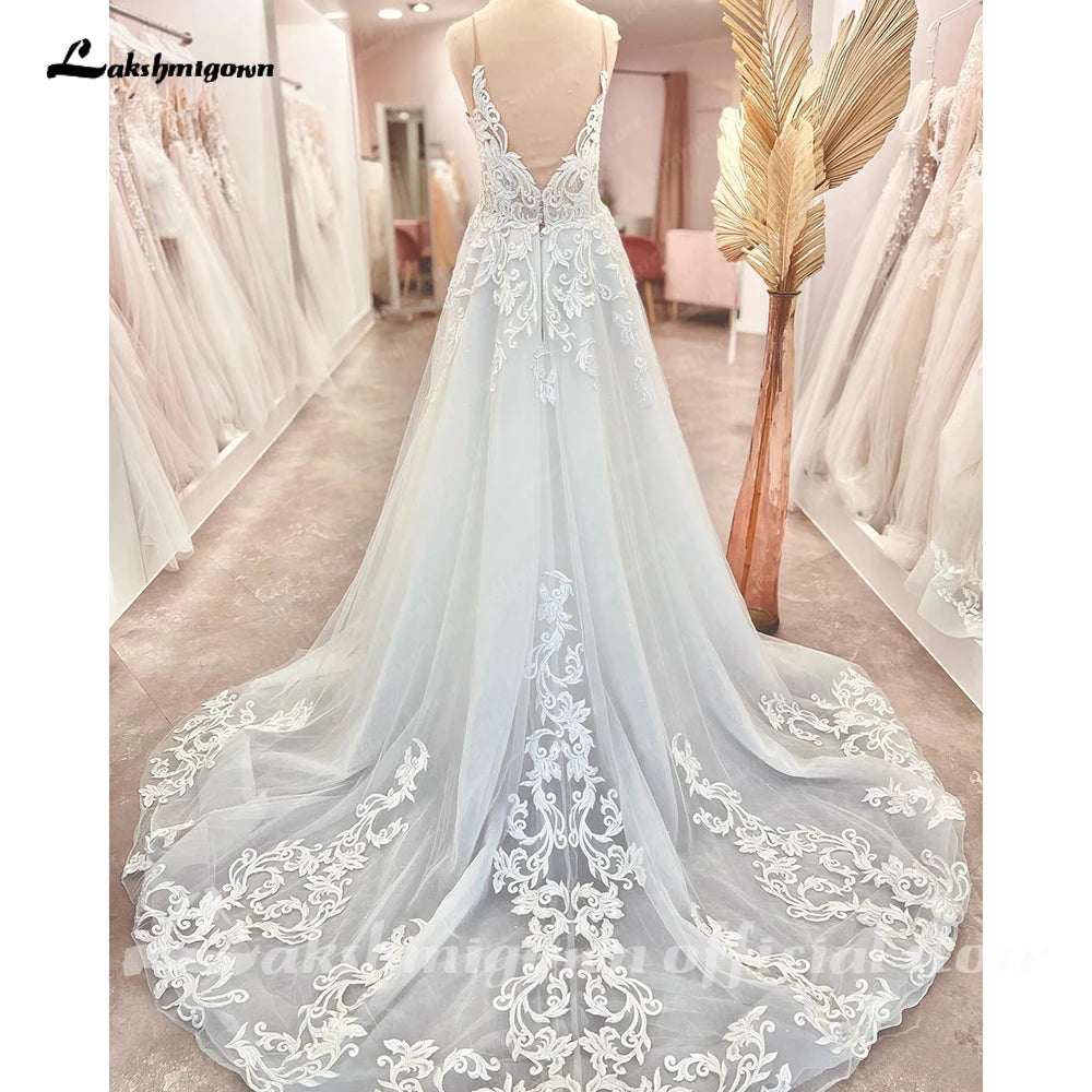 Lakshmigown Plunging V Neck A-Line Lace Tulle Sleeveless Wedding Dress Lace Bridal Gown Boho Country Beach Princess Wedding Gown