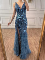 Luxuriöses blaues Perlenbesetztes Federbesetztes Meerjungfrauen-Abendkleid LA73369