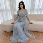 Abito da Sera con Mantella Blu Diamante di Lusso LA73426