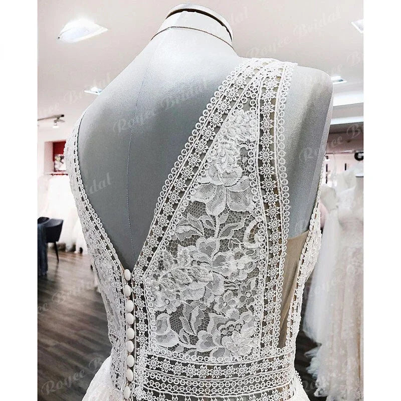 Lakshmigown Boho Champagne Wedding Dresses Lace Appliques V Neck Sleeveless Sweep Train Bridal Dress Customized