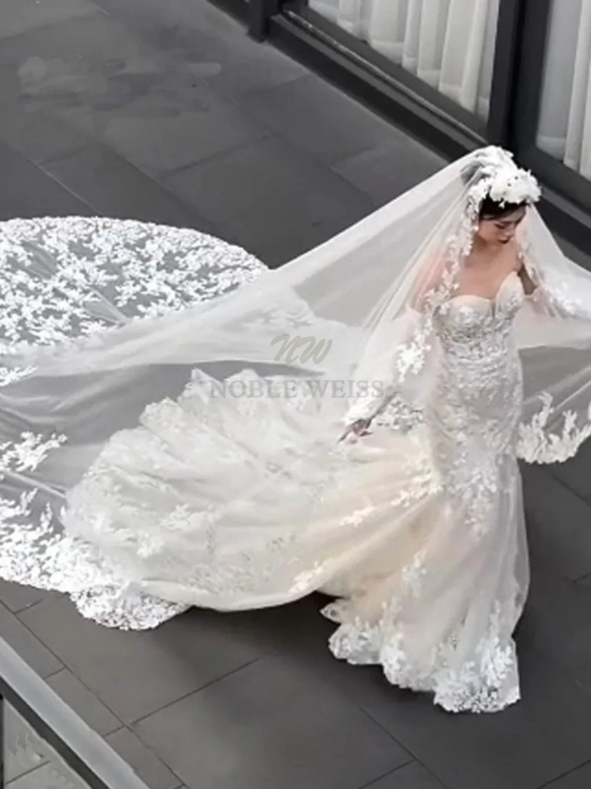 Long Wedding Veil Lace Appliques Cathedral Veil One-Layer Wedding Veils With Comb Customized