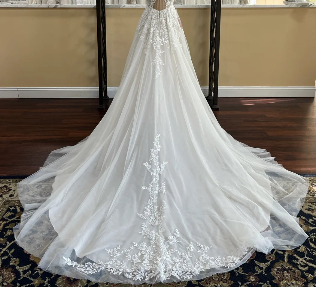 Lakshmigown Spaghetti Straps A‑Line Wedding Dress Deep V‑Neck Leaf Lace Appliques Beaded Tulle Bridal Gown Cut‑Out  Customized