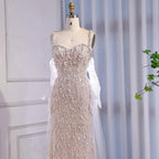 Abito da sera sirena in pizzo lussuoso con perle e guanto bianco nude LA72345E