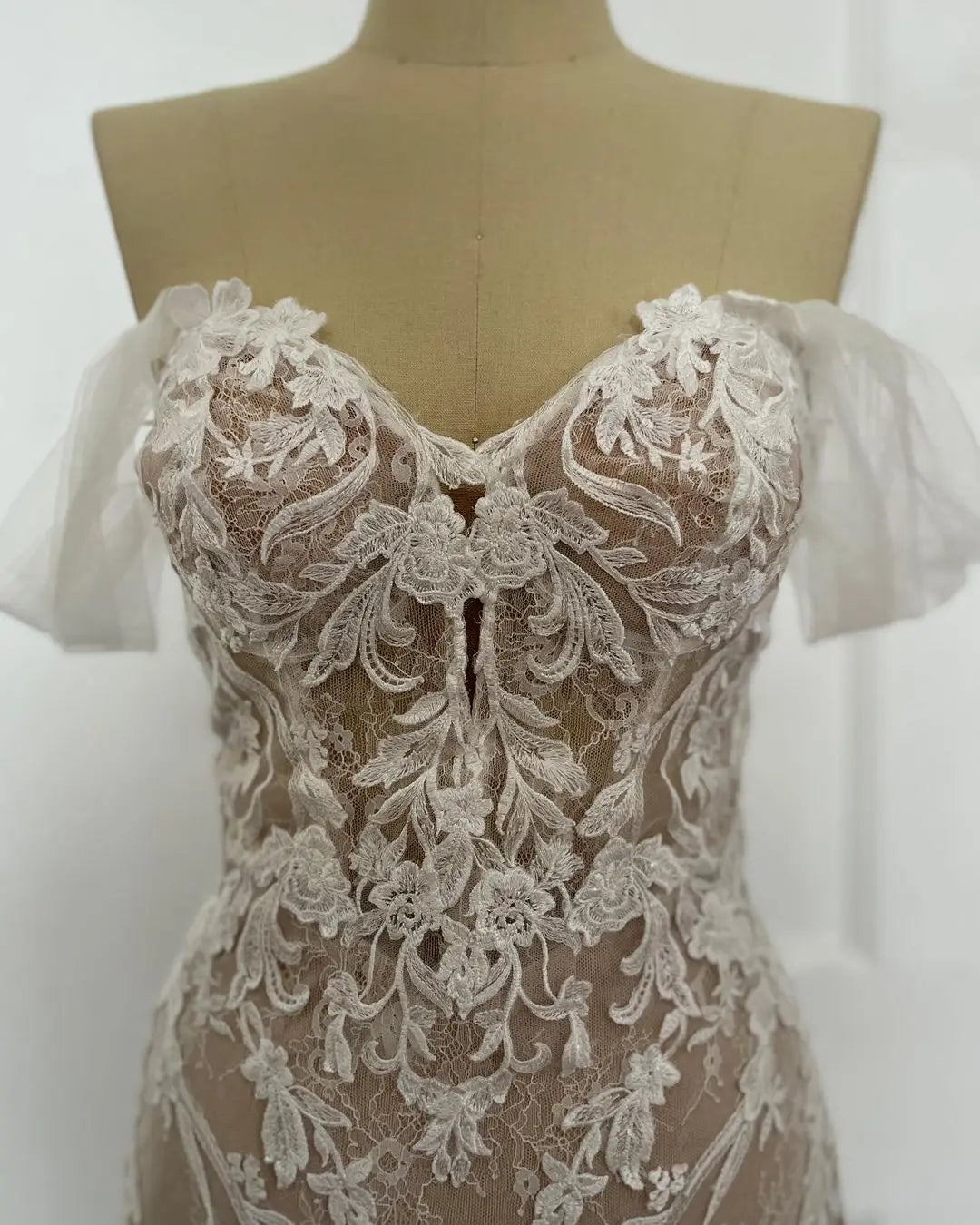 Lakshmigown Off Shoulder Lace Appliques Women Wedding Dress for Bride Customized Champagne Wedding Gown vestidos de boda novia
