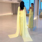 Vestido de Noite de Sereia em Chiffão Amarelo de Luxo com Capa LA73007