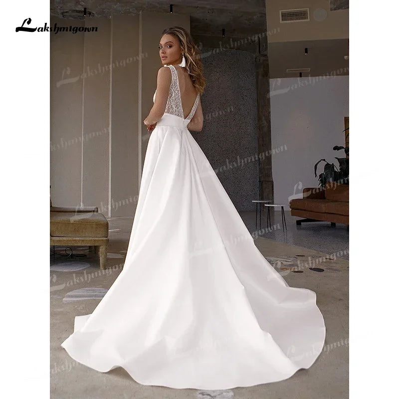 Lakshmigown Glitter Sequins Sexy V-Neck Wedding Dress Satin Retro Backless Pearls Zipper Plus Size Customized Soft Bridal Gown