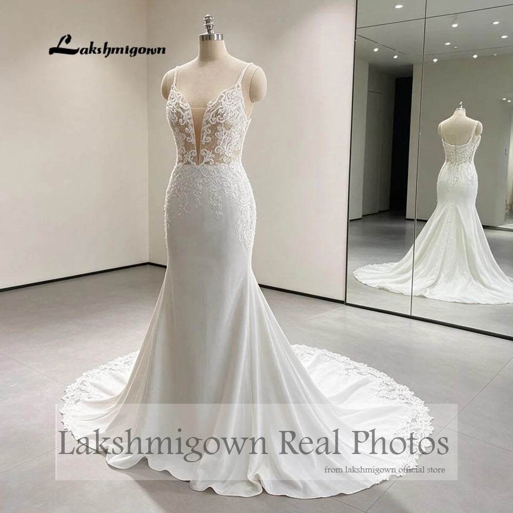 Lakshmigown Lace Appliques Beading Mermaid /Trumpet Wedding Dresses Chapel Train V-Neck Spaghetti Straps Bridal Gown Customized
