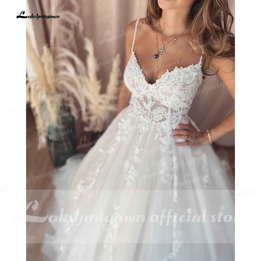 Lakshmigown Vintage Champagne Tulle Wedding Dress Customized A-Line Lace Appliques V Neck Backless Bridal Gown Abito Da Sposa