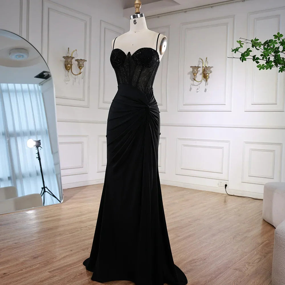 Abito da Ballo Elegante Nero con Perline e Spalline Sottili LA73039