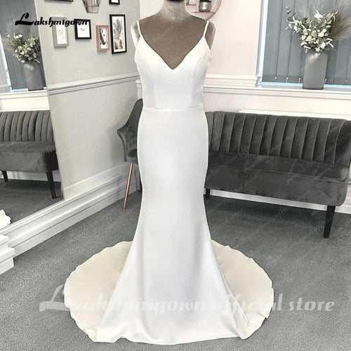 Robes de mariée décontractées et sensuelles à traîne courte, silhouette sirène ou trompette, sans manches, bretelles spaghetti avec ruchés, robes de mariée d'été 2025