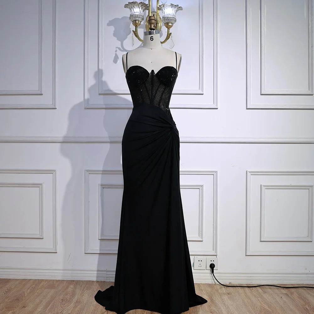 Abito da Ballo Elegante Nero con Perline e Spalline Sottili LA73039