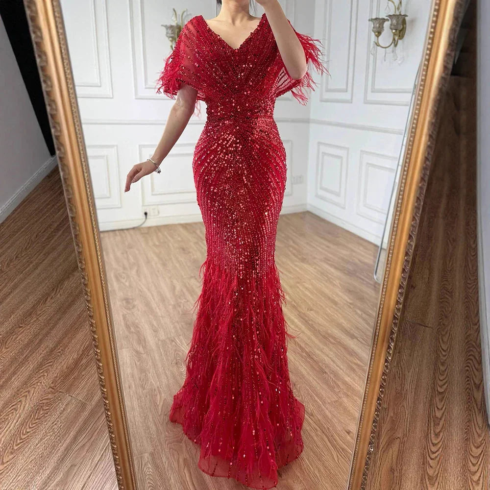 Abito da sera sirena rosso arabo di lusso con piume e perline LA71323A