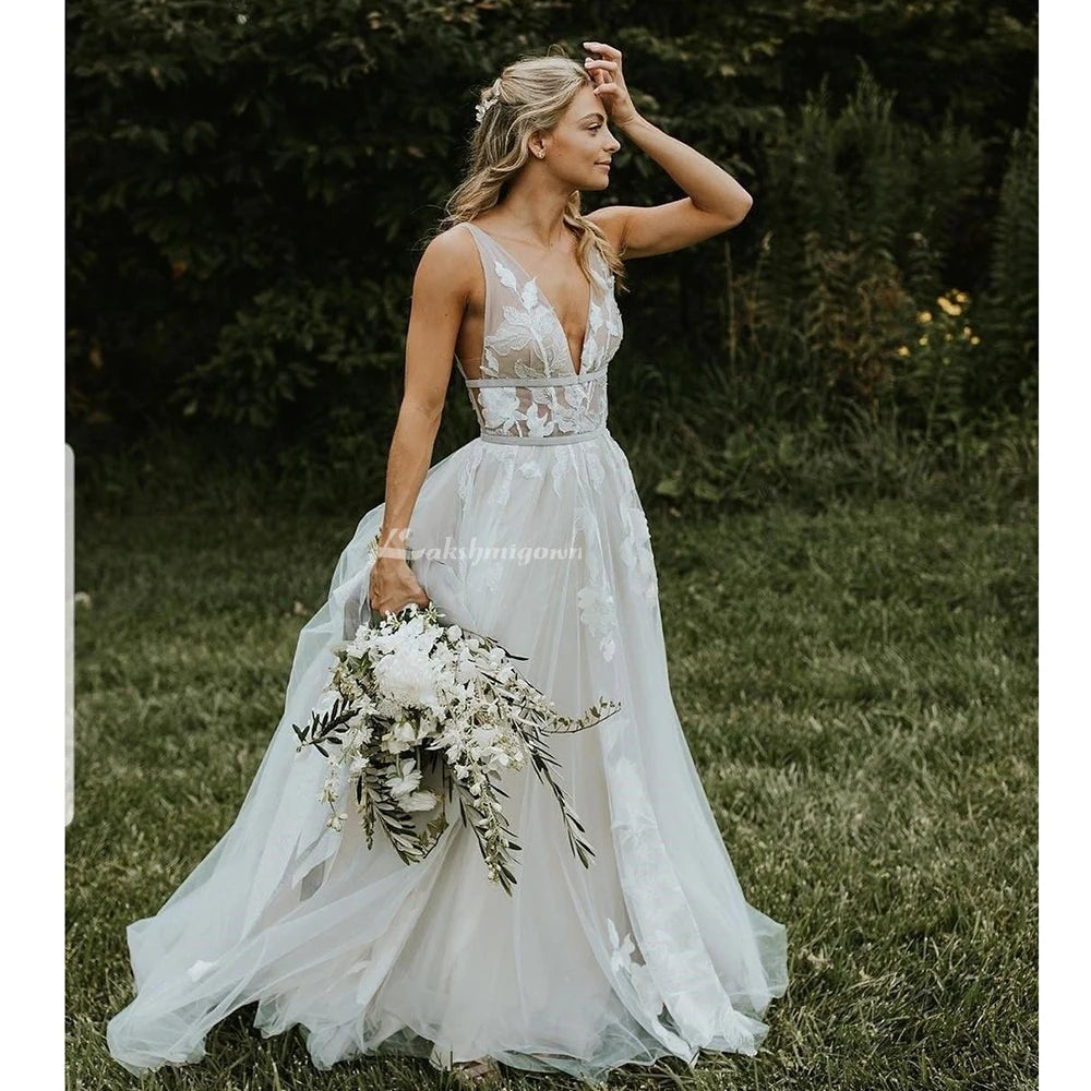 Lakshmigown V-neck Lace Wedding Dress with Appliques Floor-Length A-Line Tulle Bridal Gowns Customized