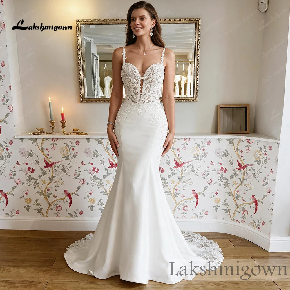 Lakshmigown Elegant Mermaid Wedding Dresses Deep V‑Neck Illusion Low Back Beaded Lace Appliques Satin Bridal Gown Customizedn