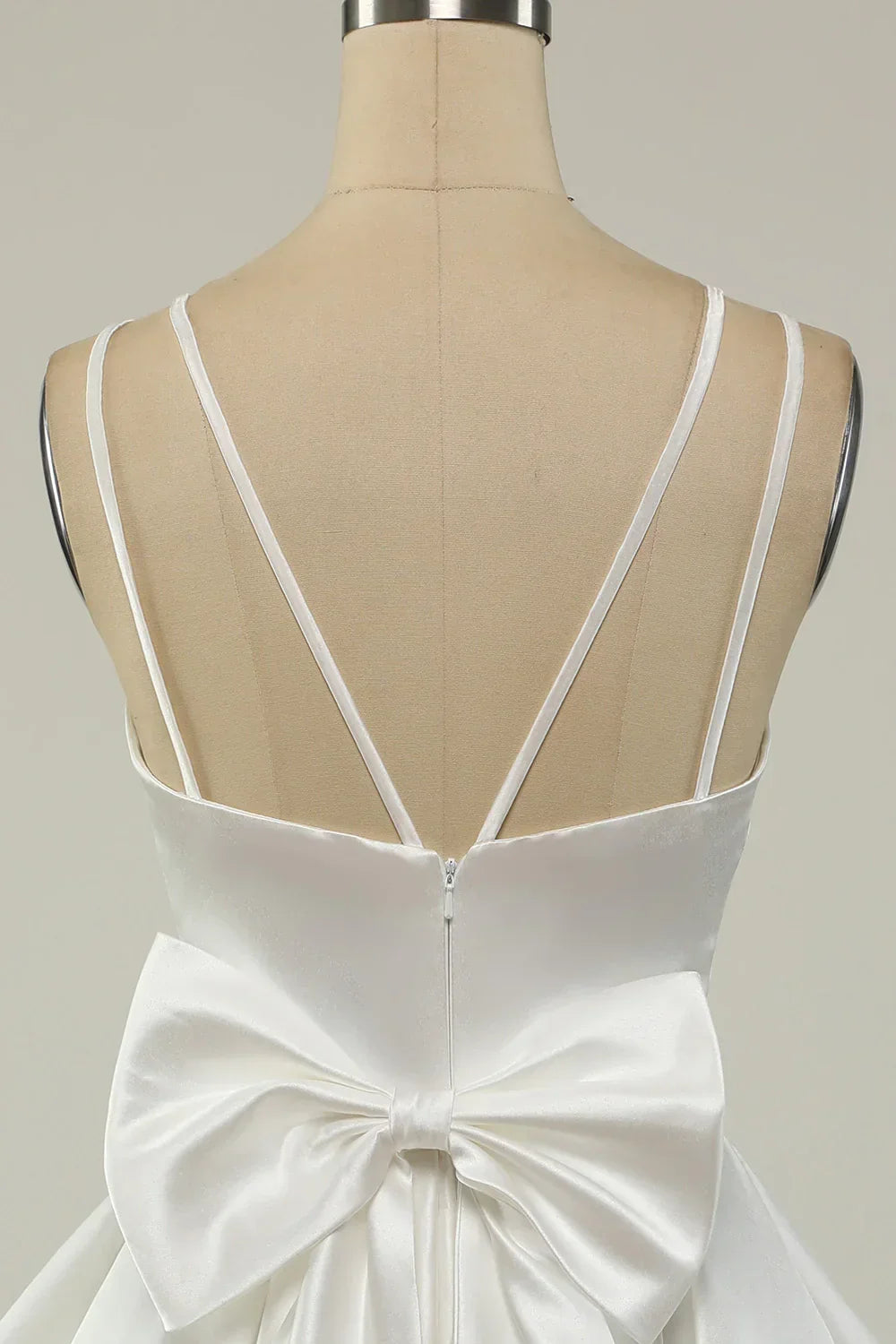 Vestido de Graduación Blanco Satén en Línea A Vestido Corto Blanco para Baile de Bienvenida Y1849