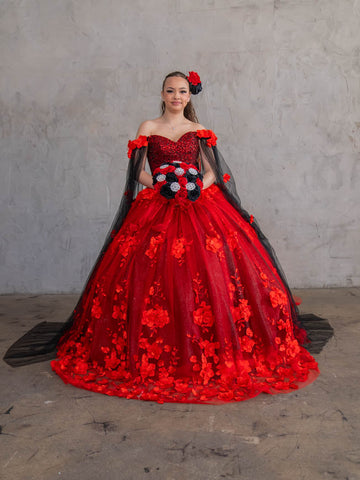 Vestido de baile com decote ombro a ombro e manga capa da marca Calla SCL30007