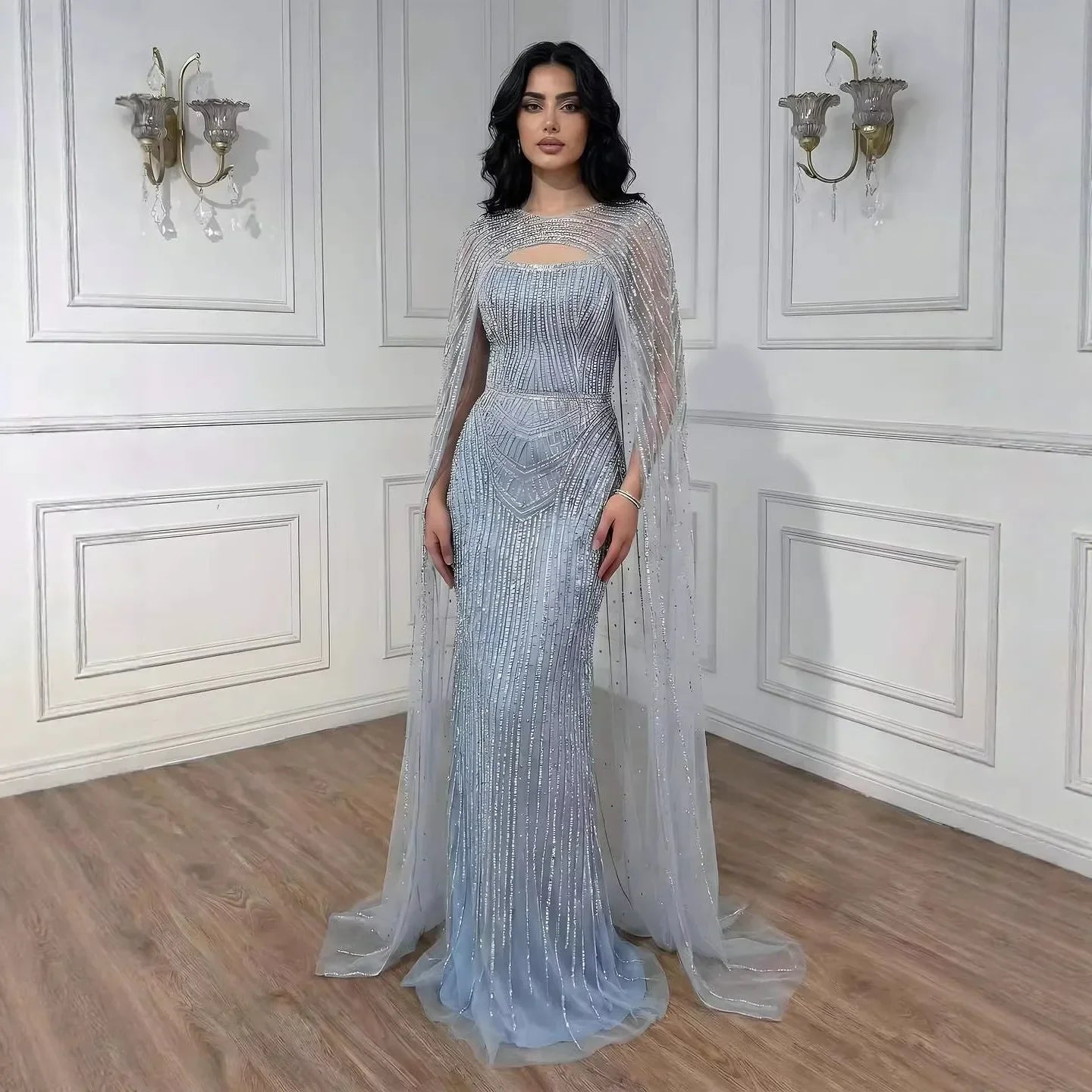 Abito da Sera con Mantella Blu Diamante di Lusso LA73426