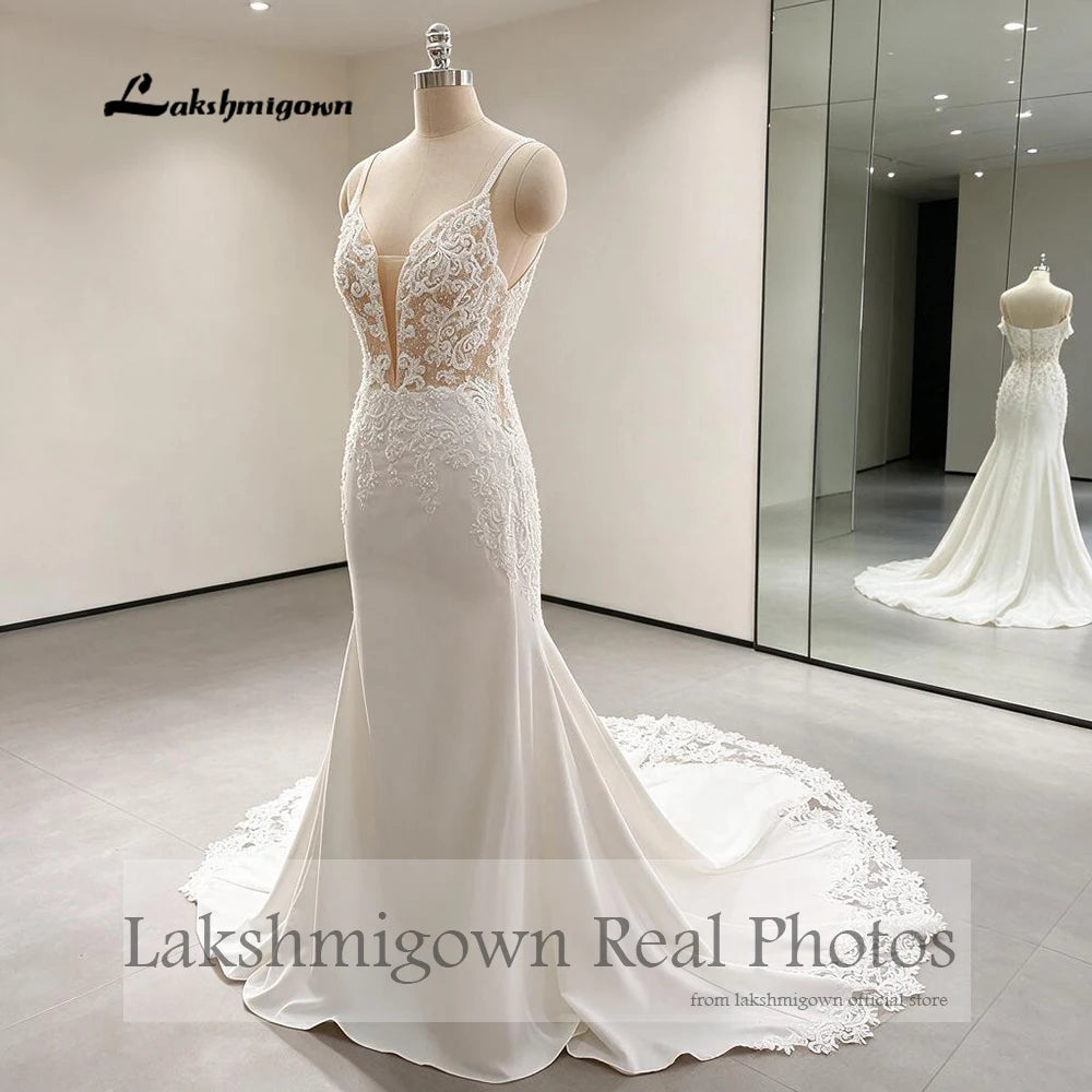 Lakshmigown Lace Appliques Beading Mermaid /Trumpet Wedding Dresses Chapel Train V-Neck Spaghetti Straps Bridal Gown Customized