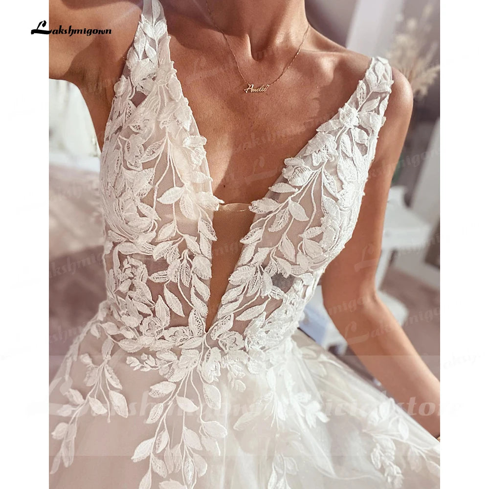 Lakshmigown V Neck Lace Appliques Wedding Dresses Customized Champagne Bridal Gowns A Line Wedding Gown Estido De Noiva Praiano