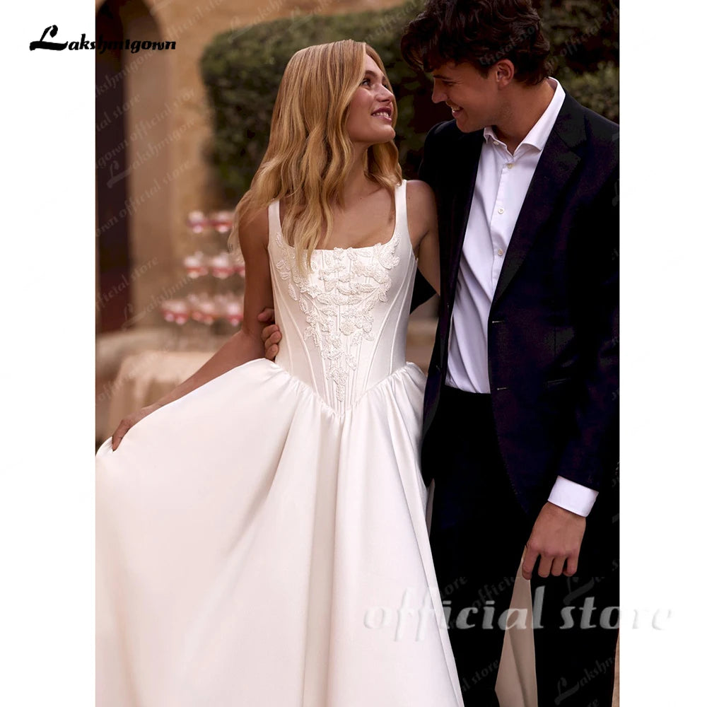 Lakshmigown Satin Wedding Dresses Spaghetti Straps Appliques Bride Gown Draped A-Line Bridal Gown Robes de Soriee Customized