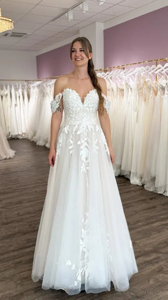 Lakshmigown Off Shoulder Wedding Gown Sweetheart Lace Appliques Women Wedding Dress with Cap Sleeve 2025 Bridal Gown Customized