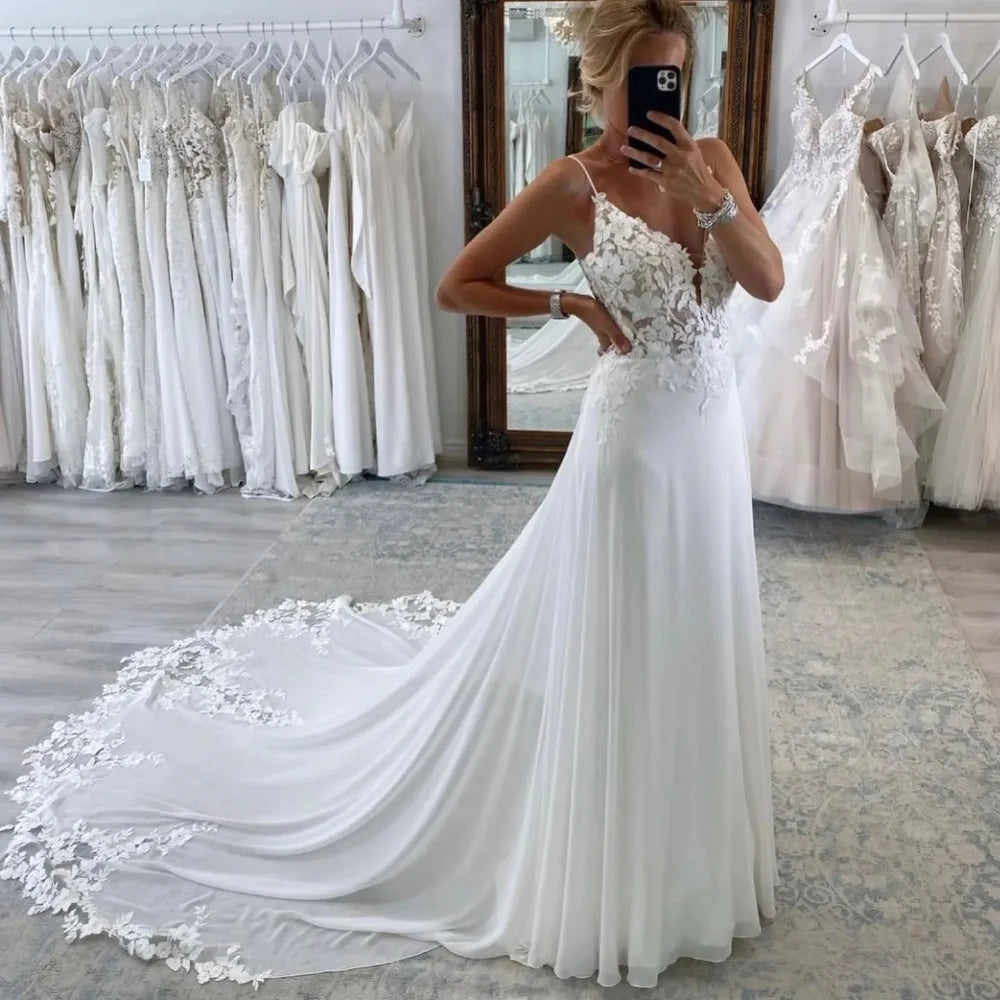 Beach A Line Chiffion Wedding Dresses Sexy V-neck Spaghetti Straps Backless Button Appliques Boho Bridal Gowns Vestido De Novia