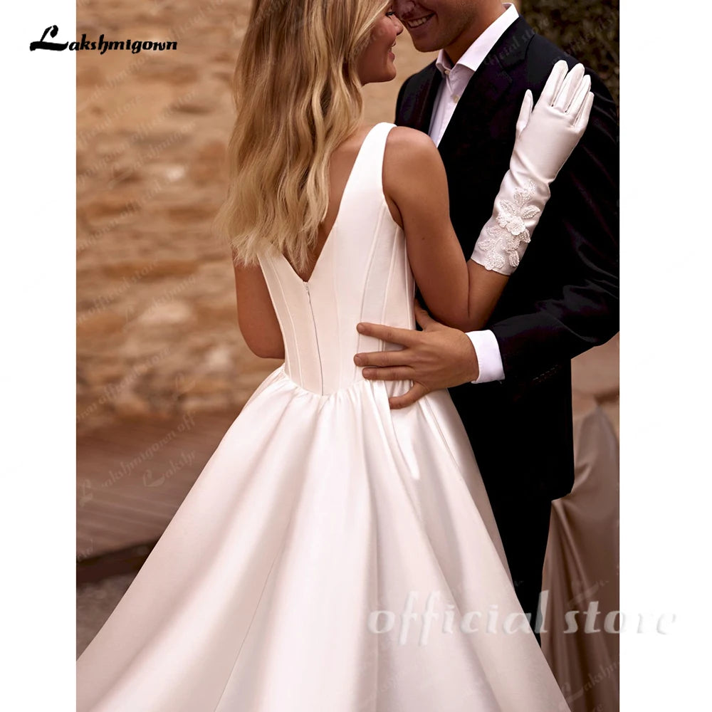 Lakshmigown Satin Wedding Dresses Spaghetti Straps Appliques Bride Gown Draped A-Line Bridal Gown Robes de Soriee Customized