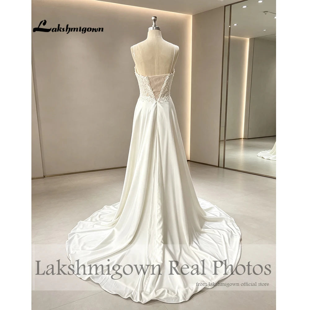 Lakshmigown Summer Beads Lace Beach Wedding Dress for Women Spaghetti Straps V-Neck Lace Applique Boho Bride Gown Customized