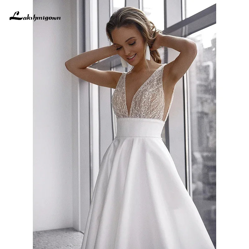 Lakshmigown Glitter Sequins Sexy V-Neck Wedding Dress Satin Retro Backless Pearls Zipper Plus Size Customized Soft Bridal Gown