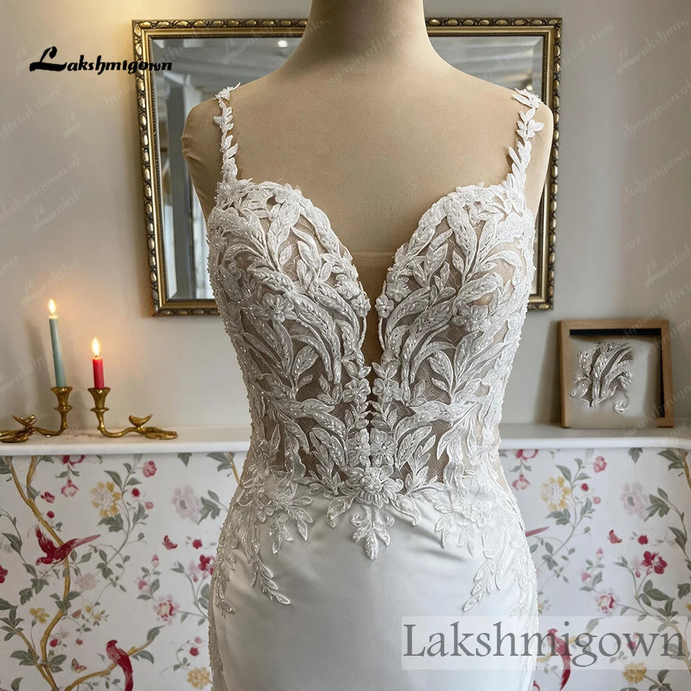 Lakshmigown Elegant Mermaid Wedding Dresses Deep V‑Neck Illusion Low Back Beaded Lace Appliques Satin Bridal Gown Customizedn
