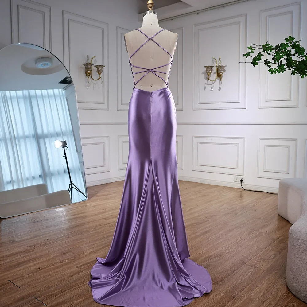 Vestido de Gala de Cetim Roxo de Luxo com Fenda e Aplicações de Renda LA73040