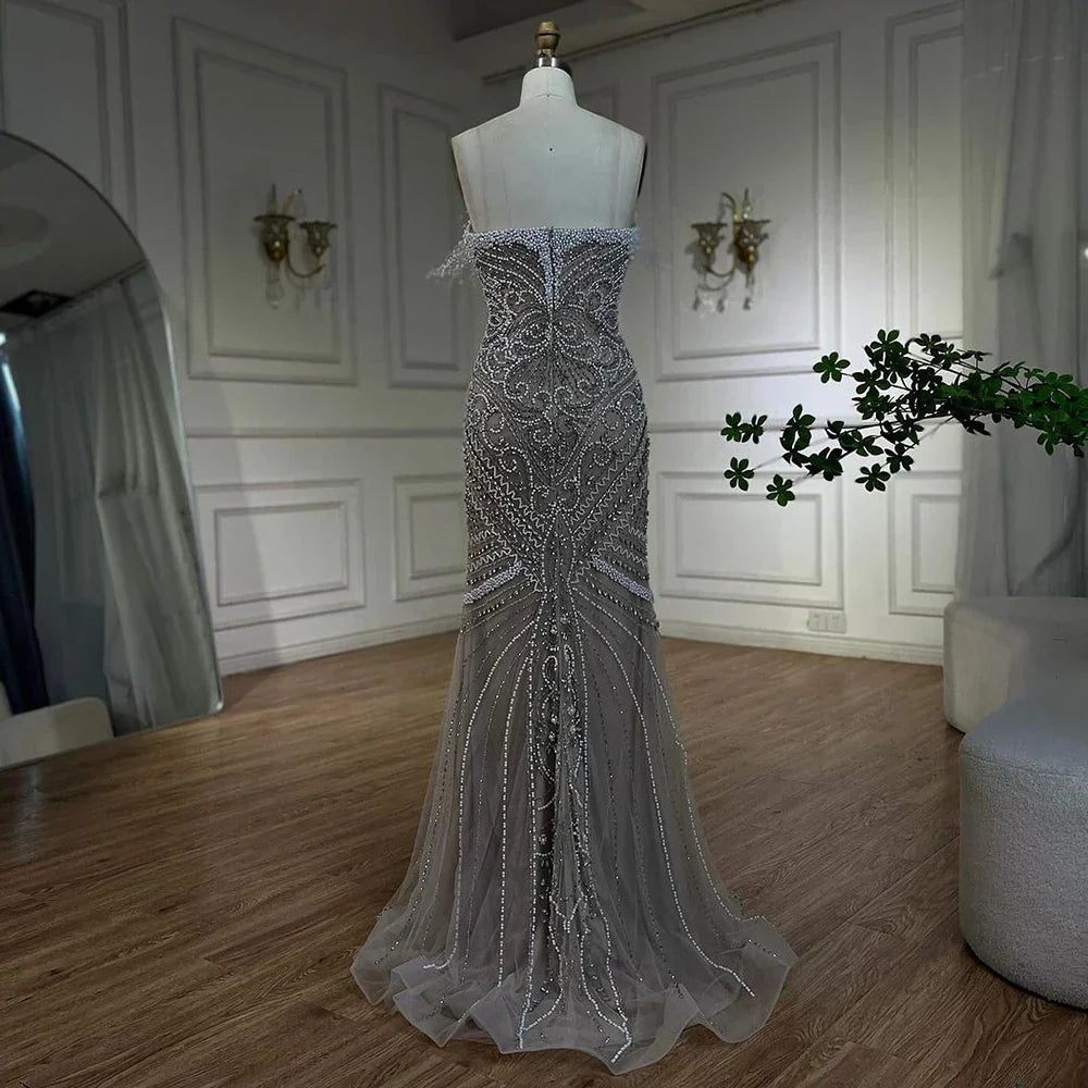Vestidos de Noite de Luxo para Mulheres Serene Hill 2025 Branco Nude Fenda Sereia Pérola Engastada para Casamento Festa LA72522