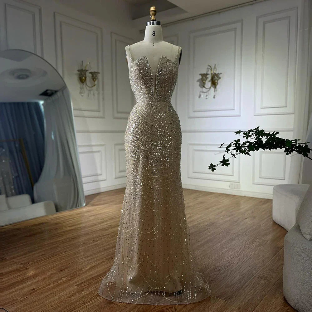 Abito da Sera di Lusso Perle Nude Abito Ricamato con Cristalli e Strascico in Tulle LA72189A
