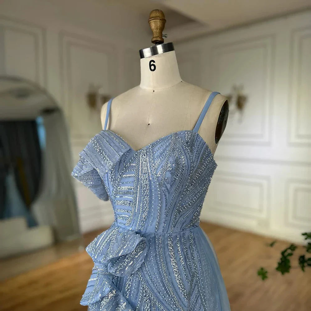 Vestido de Noite Sereia de Luxo de Dubai Com Saia  Azul Claro de Alcinhas Finas com Miçangas Para Ocasiões Formais  LA72341A
