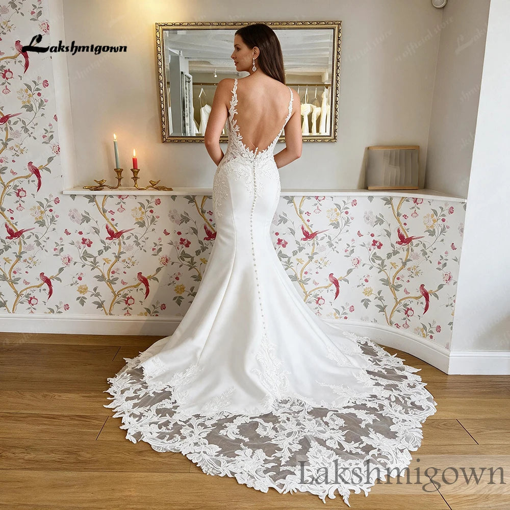 Lakshmigown Elegant Mermaid Wedding Dresses Deep V‑Neck Illusion Low Back Beaded Lace Appliques Satin Bridal Gown Customizedn