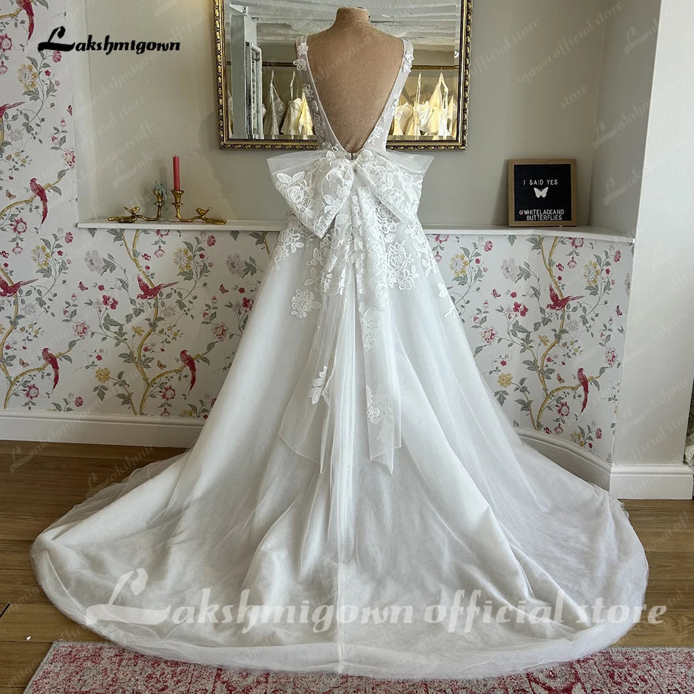 Lakshmigown Deep V Neck Lace Flowers Wedding Dress for Women with Bow Beach A Line Court Trian Wedding Gowns Customized