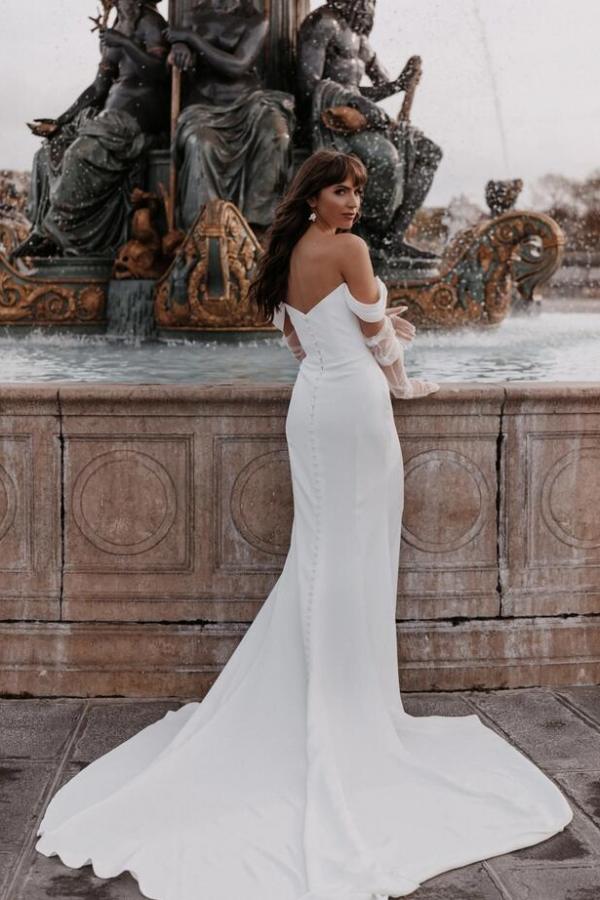 Einfaches langes Meerjungfrau-Trägerlos-Satin-Brautkleid